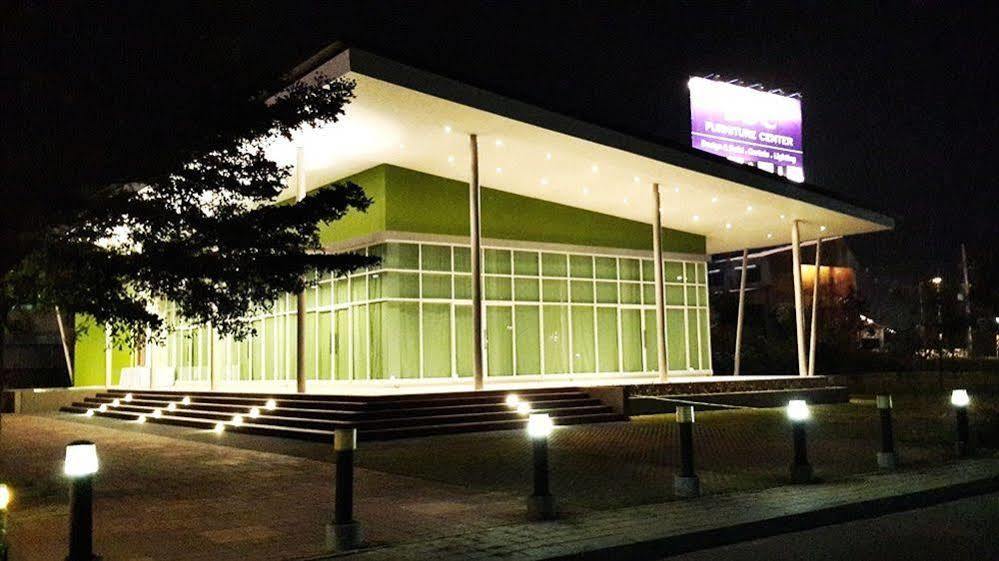 Silathip Huahin Serviced Apartment & Hotel Экстерьер фото