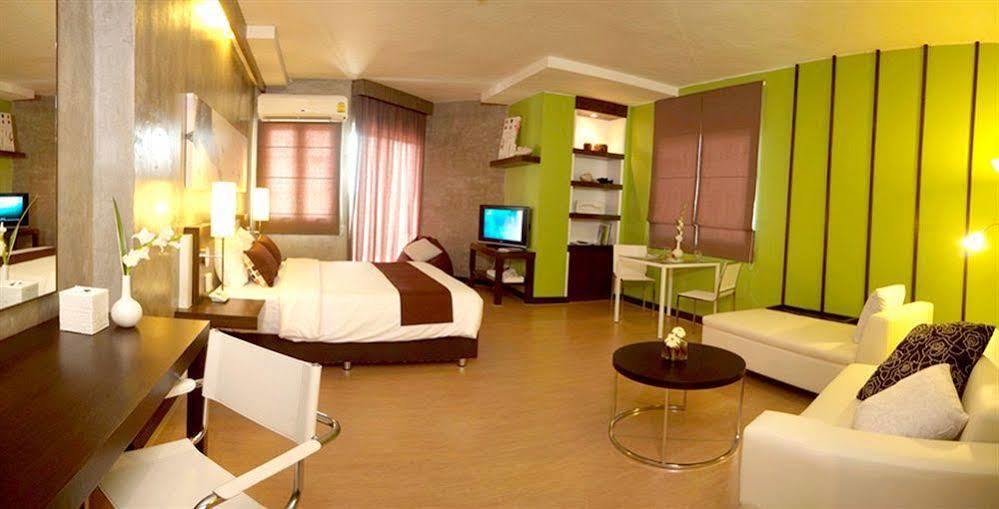 Silathip Huahin Serviced Apartment & Hotel Экстерьер фото