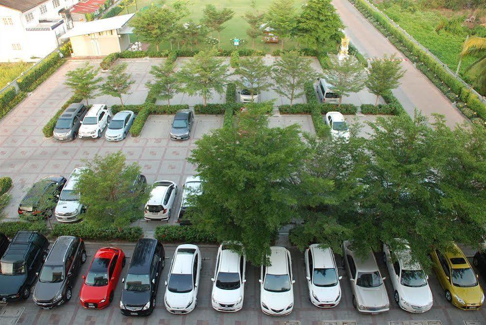 Silathip Huahin Serviced Apartment & Hotel Экстерьер фото